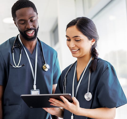 nurse and administrator talking