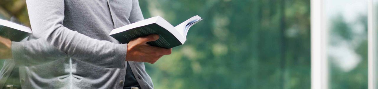 PhD graduate publishes book on social environments and success