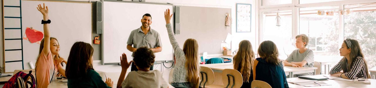  Explore 4 learning paths for educators
