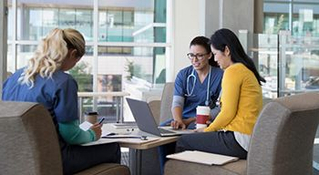 3 Reasons Why Nurses Should Prioritize Advanced Education